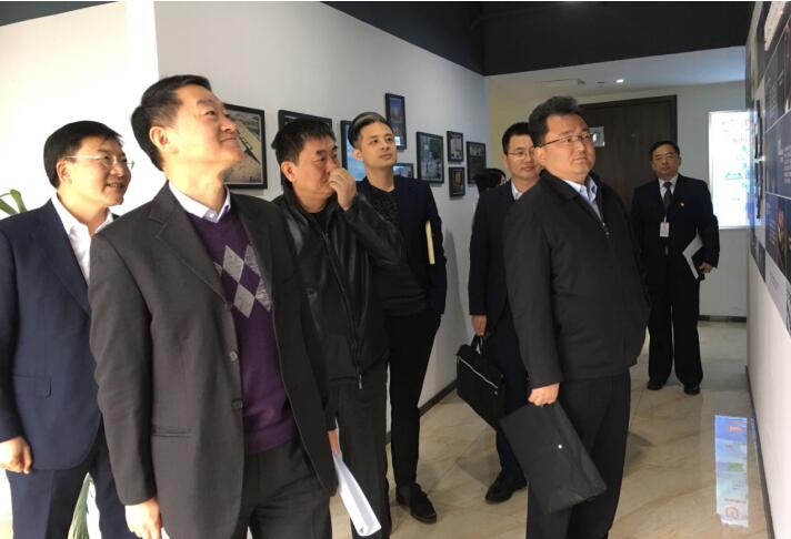 集团党委书记、董事长任丁率队调研尊龙凯时商贸工作