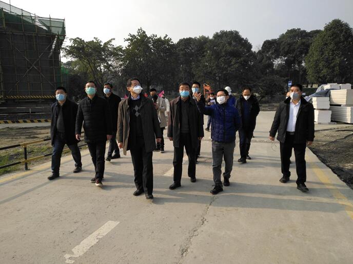 集团党委书记、董事长任丁率队 赴金牛宾馆检查工作